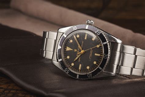 vintage rolex submariner numerals|rolex submariner price chart.